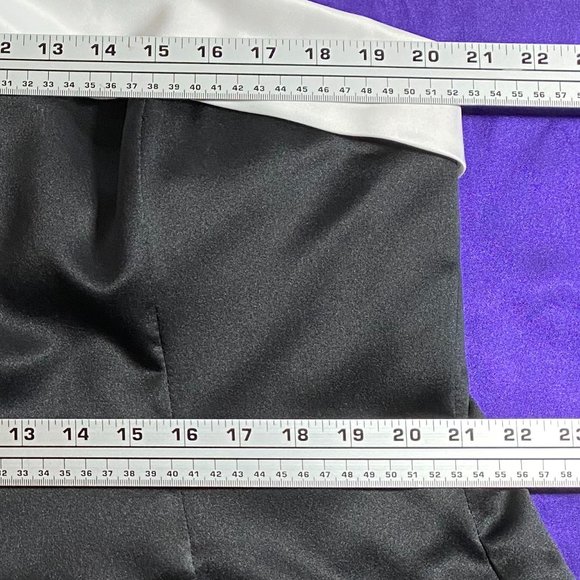 πTimeless & Elegant Black & White Gown - Prom - Formal - Wedding - Picture 13 of 14